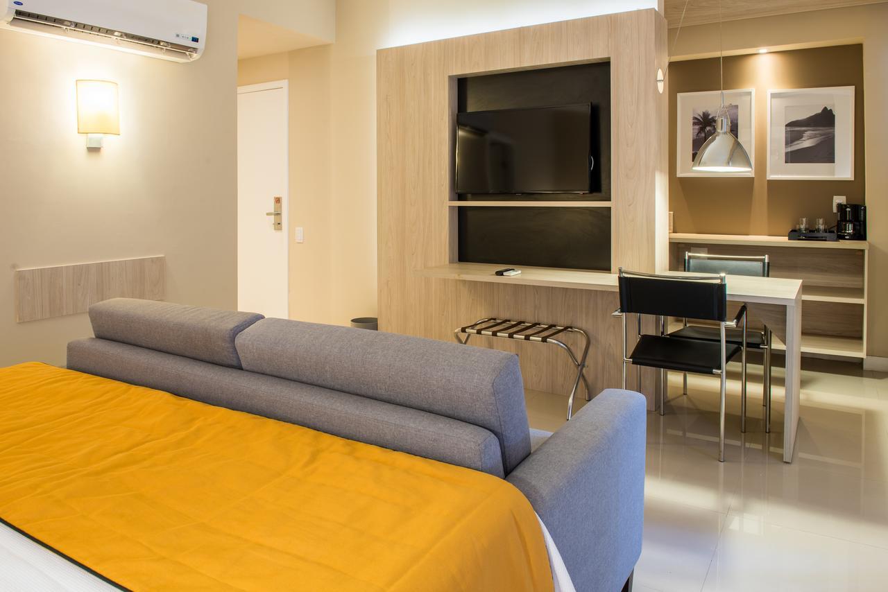 Deluxe King Suite